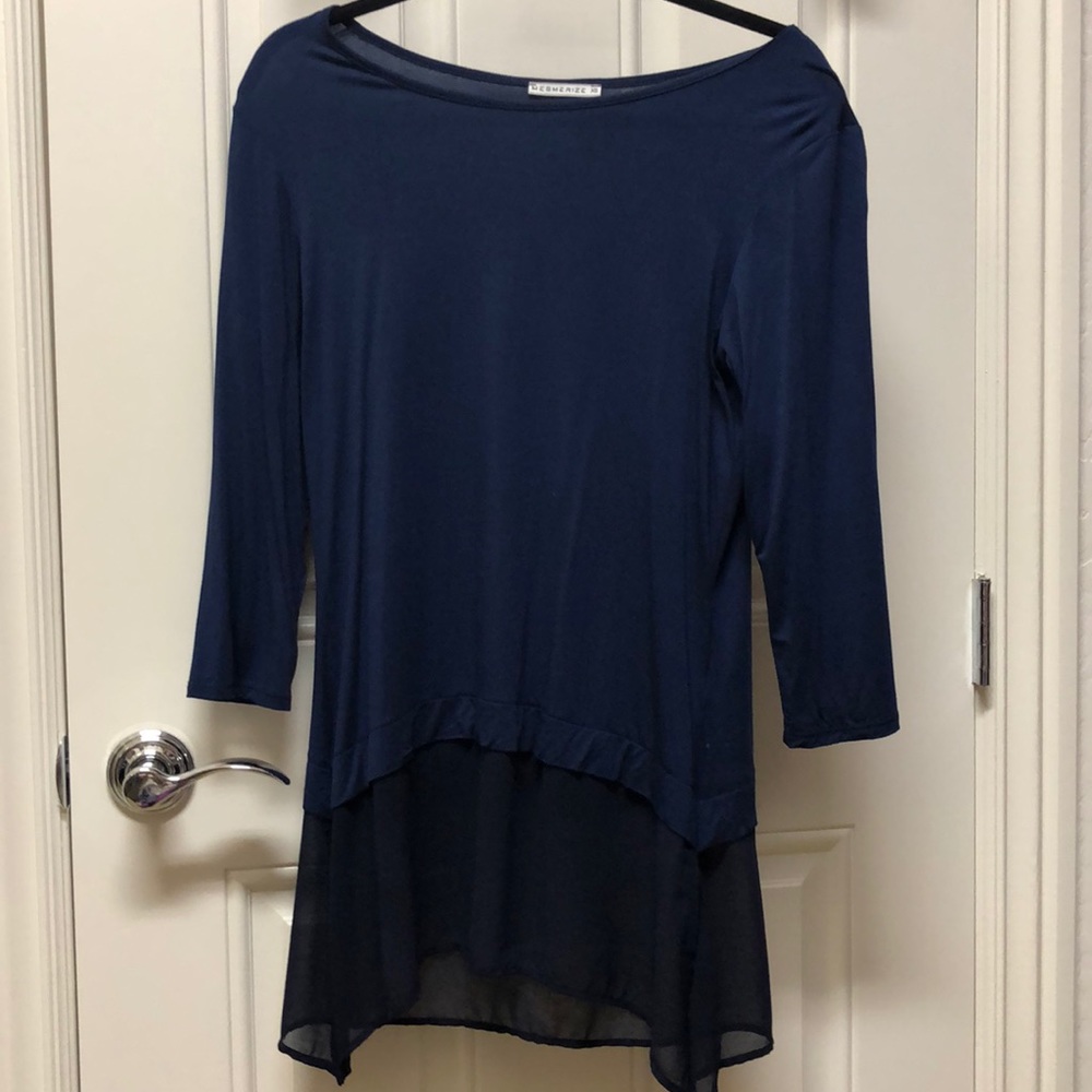 Navy tunic top, with shear bottom.